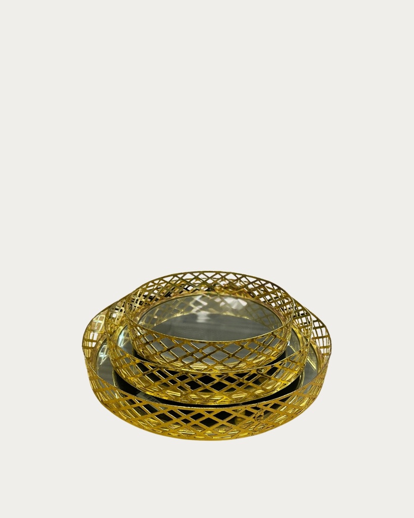 [0010005] Goldish